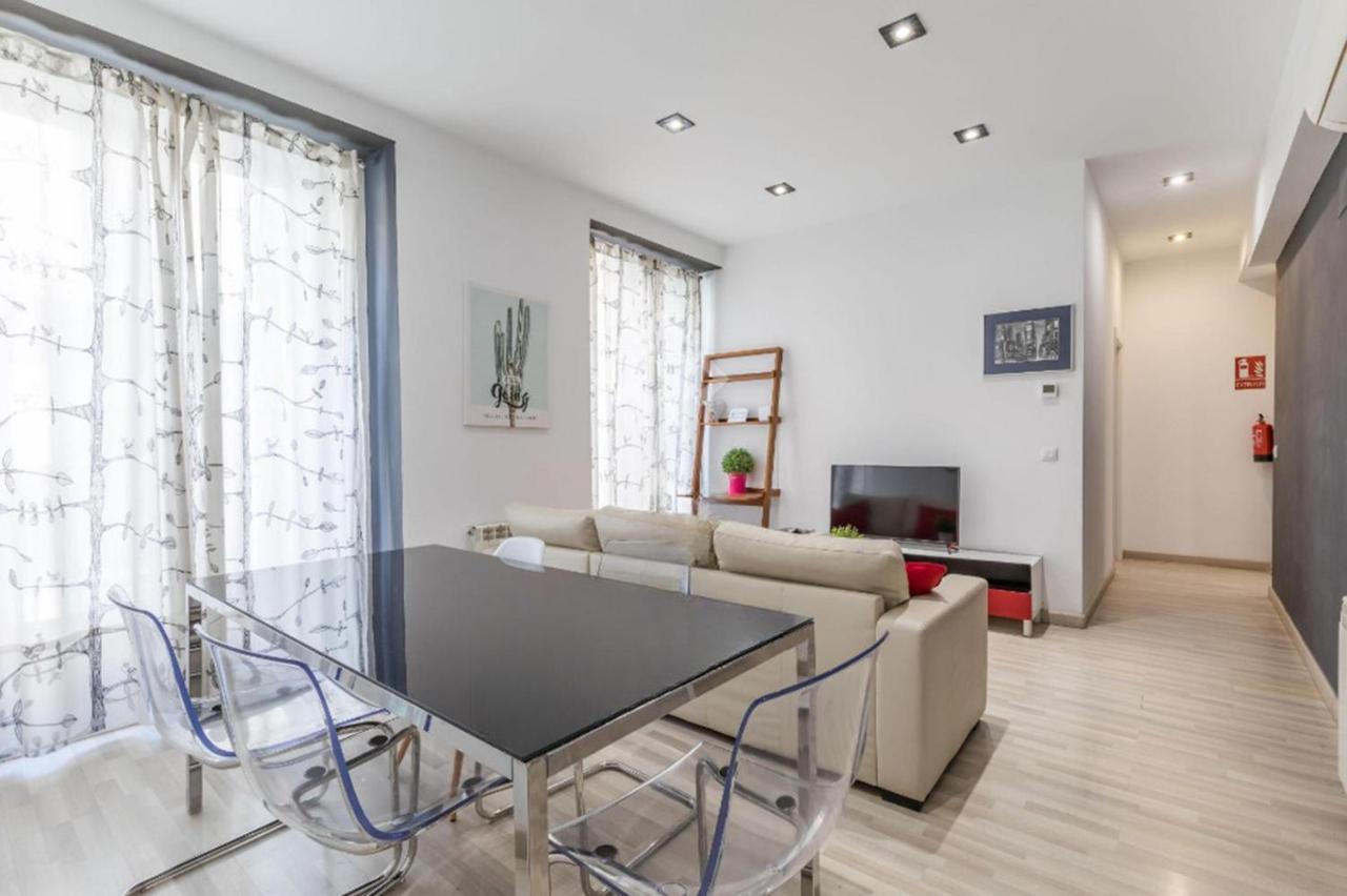 Spacious Flat Puerta Del Sol Мадрид Екстериор снимка