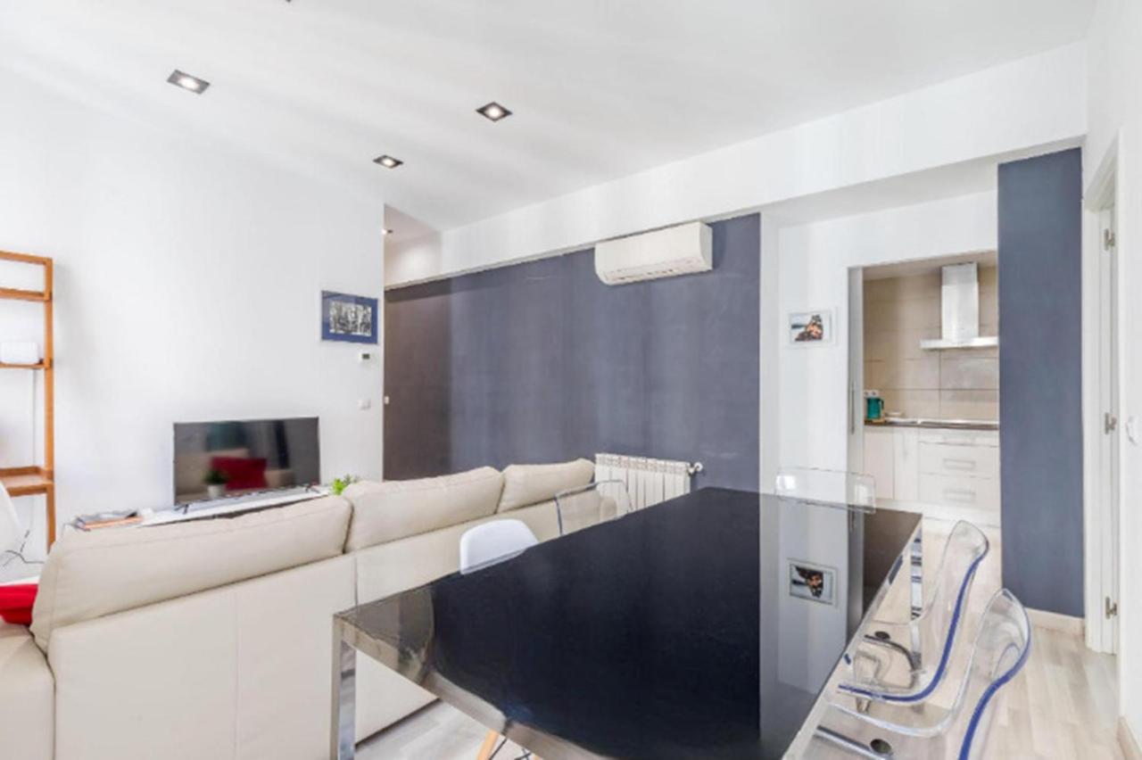 Spacious Flat Puerta Del Sol Мадрид Екстериор снимка