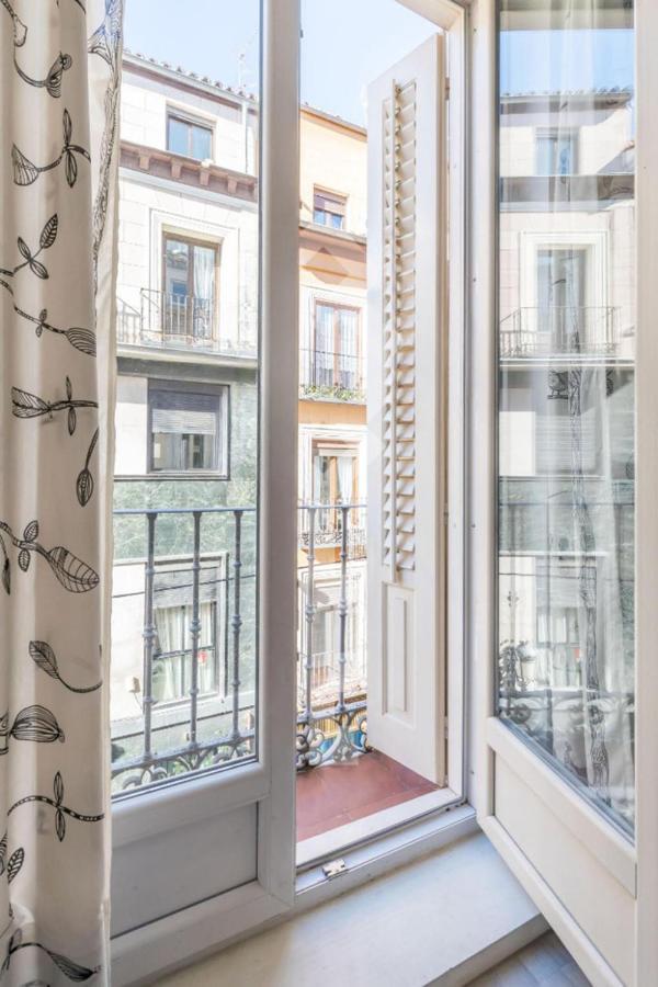 Spacious Flat Puerta Del Sol Мадрид Екстериор снимка